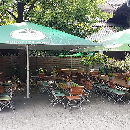 Hotel Gasthaus Roessle Freiburg Bagian luar foto